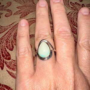 🩵 Light blue/seafoam silver tone ring sz 7 1/2